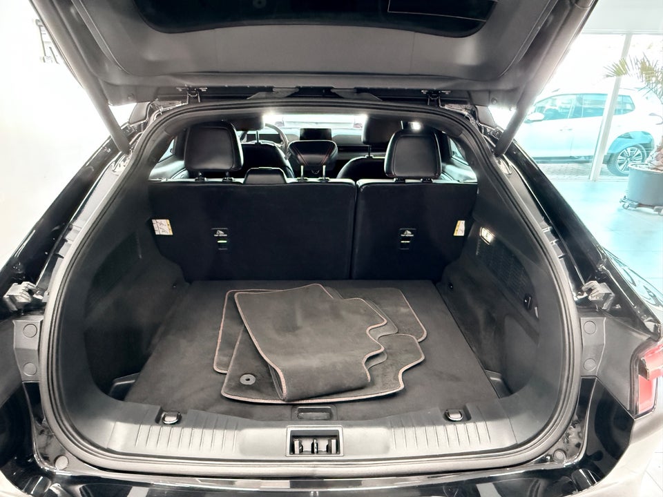 Ford Mustang Mach-E 88 Extended Range AWD 5d