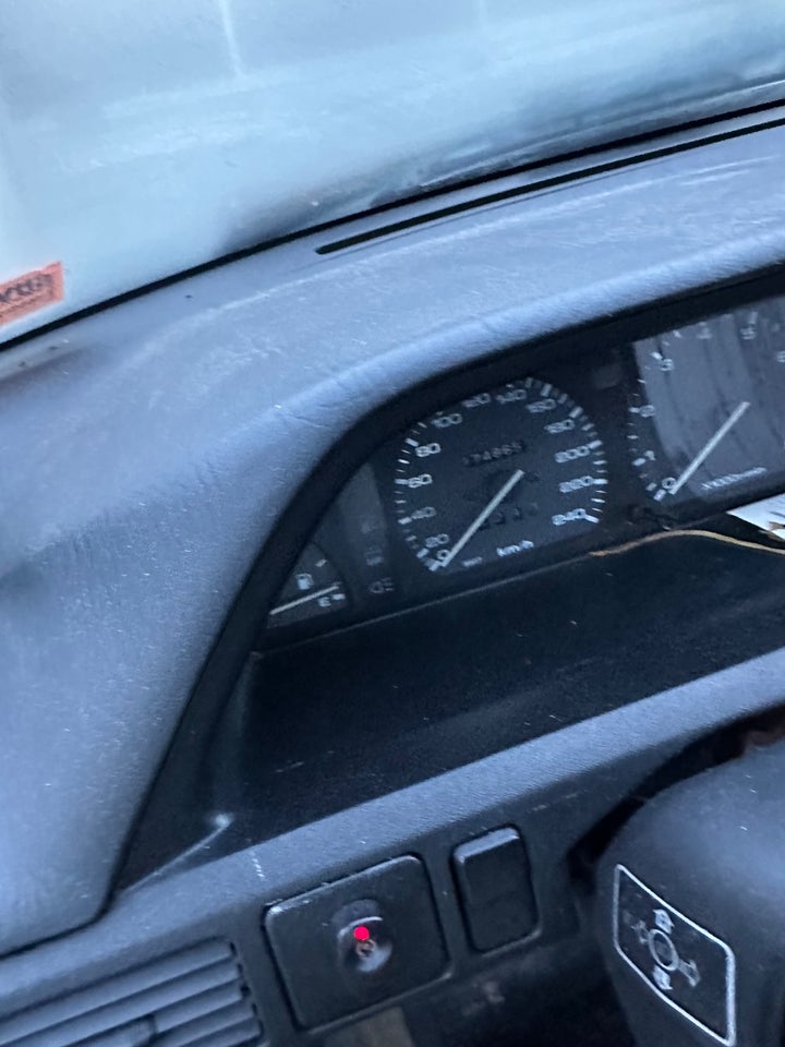 Mazda 323 1,3 Spring 4d