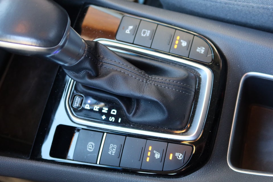 Hyundai Ioniq 1,6 PHEV Trend DCT 5d