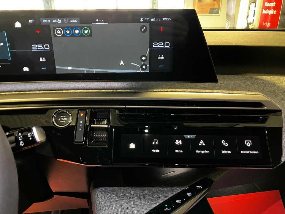 Peugeot e-5008 77 Allure 7prs 5d