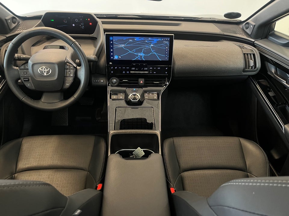 Toyota bZ4X Executive 5d