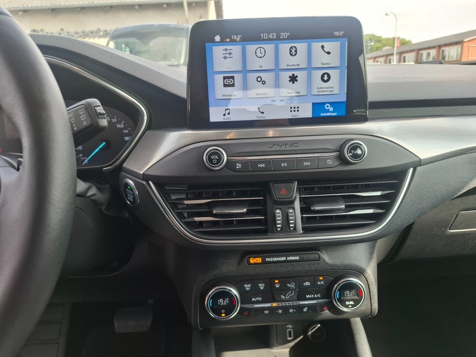 Ford Focus 1,0 EcoBoost Titanium aut. 5d