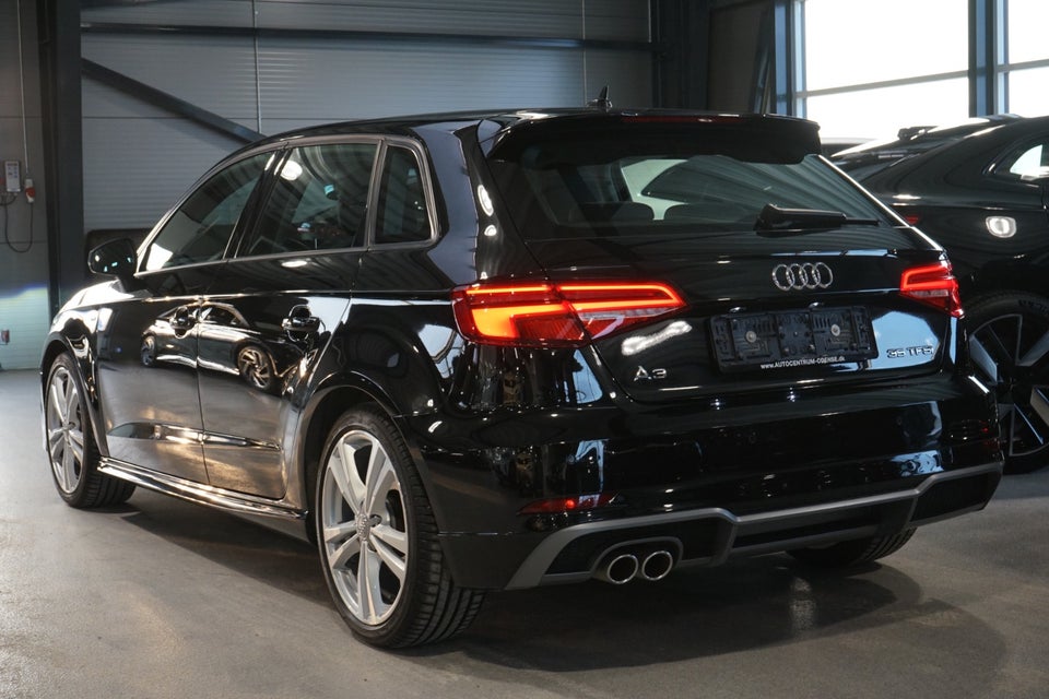 Audi A3 35 TFSi S-line Sportback 5d