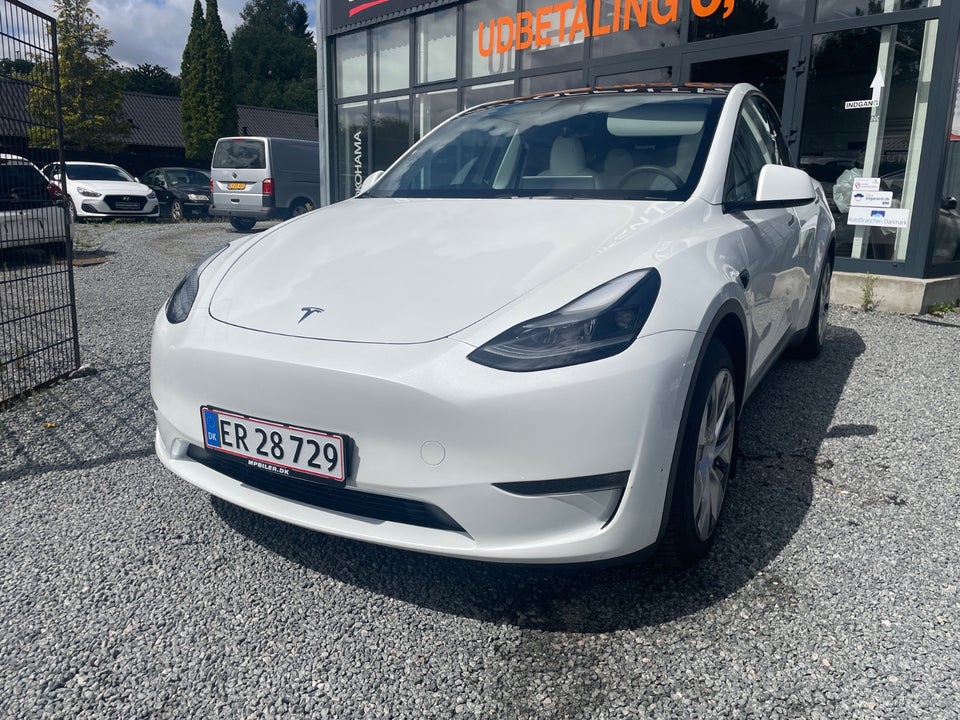 Tesla Model Y Long Range AWD 5d