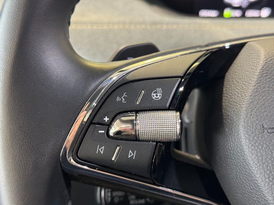 Skoda Enyaq 80 iV Suite 5d