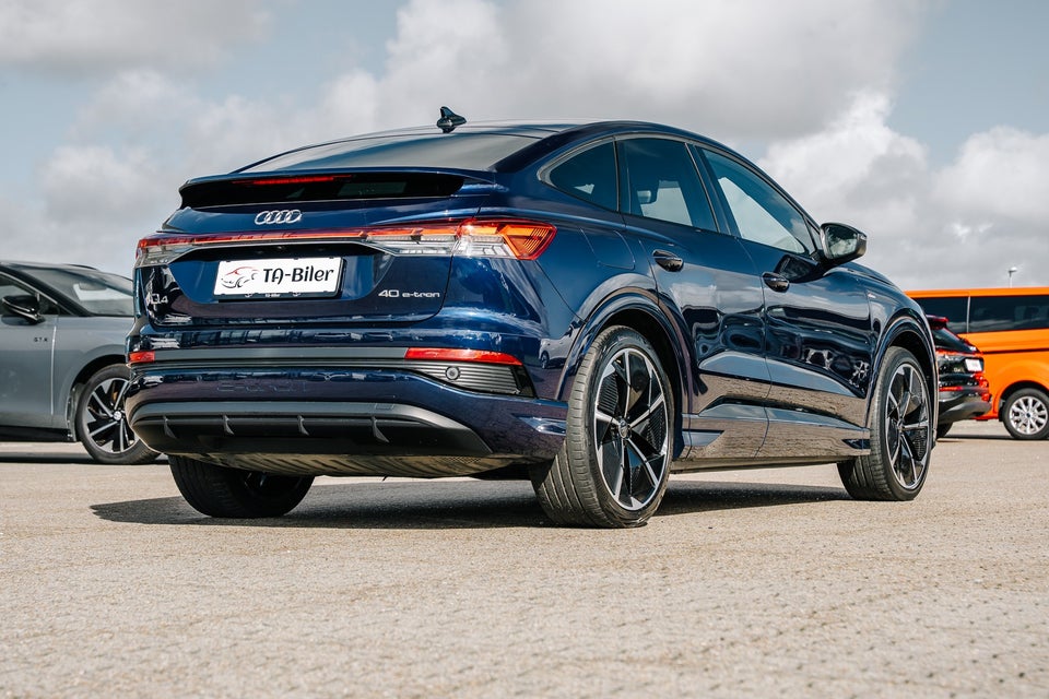 Audi Q4 e-tron 40 S-line Sportback 5d