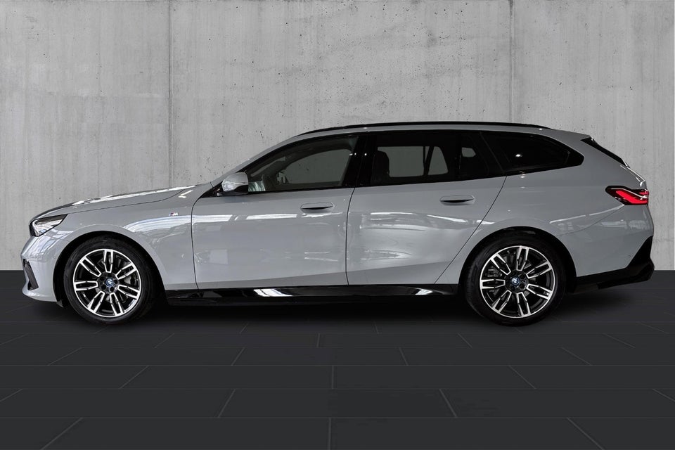 BMW i5 eDrive40 Touring M-Sport 5d