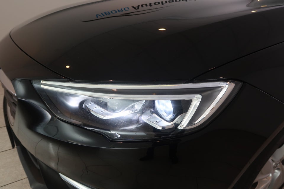 Opel Insignia 1,6 T 200 Dynamic Sports Tourer 5d