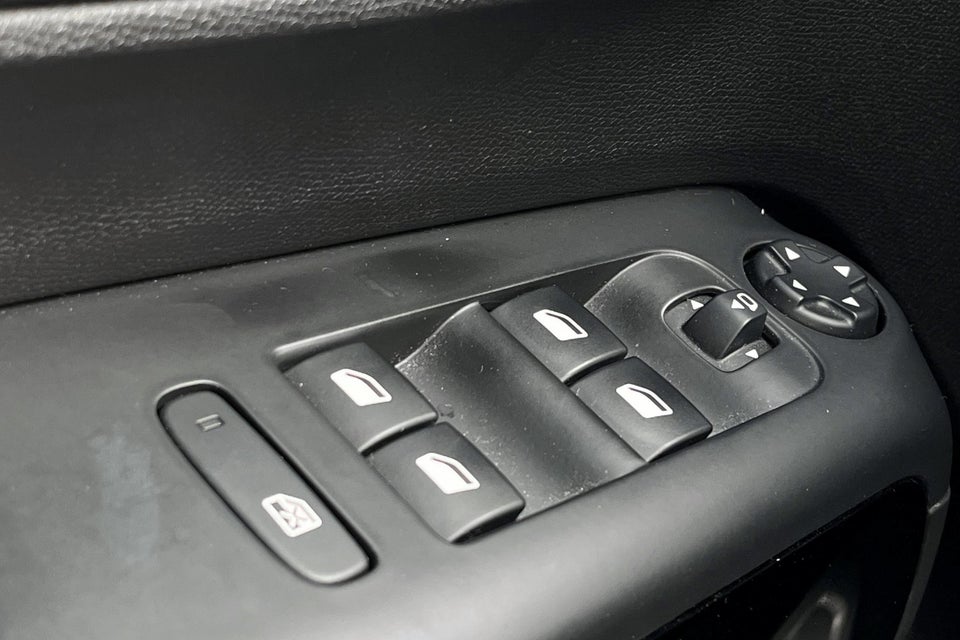 Citroën C5 Aircross 1,6 Hybrid Iconic Black Edition EAT8 5d