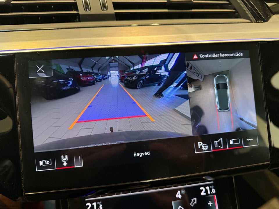 Audi Q8 e-tron 55 Advanced S-line quattro 5d