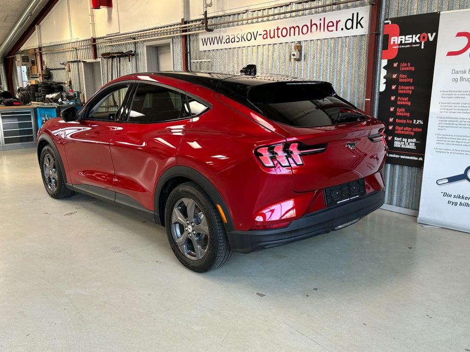 Ford Mustang Mach-E Standard Range 5d