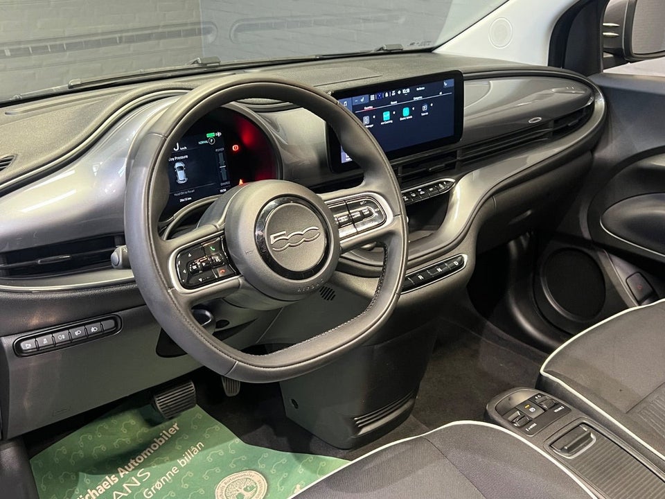 Fiat 500e 42 Icon Cabrio 2d