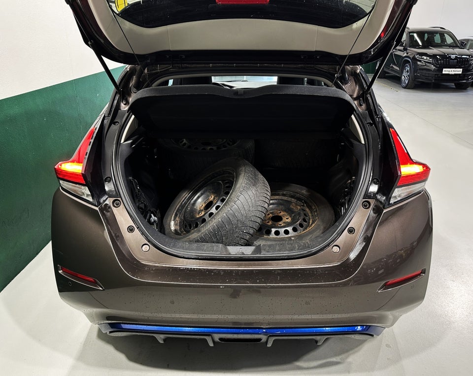 Nissan Leaf 40 Tekna 5d