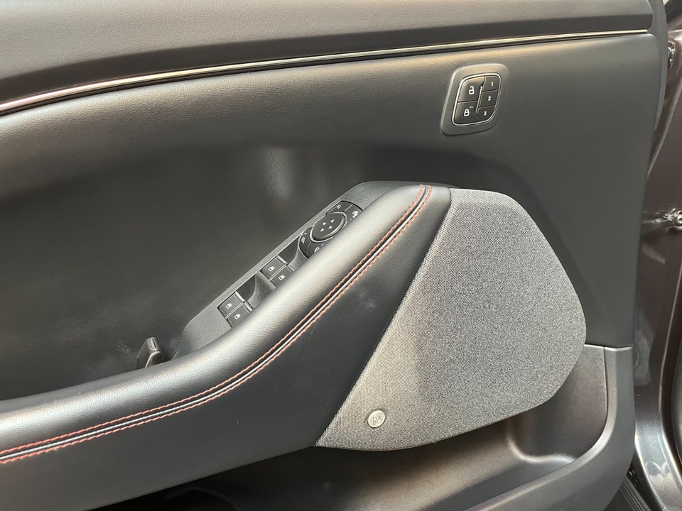 Ford Mustang Mach-E 98 Premium Extended Range AWD 5d