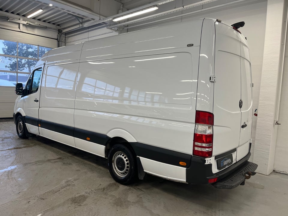 Mercedes Sprinter 319 3,0 CDi R3 Kassevogn aut. 5d