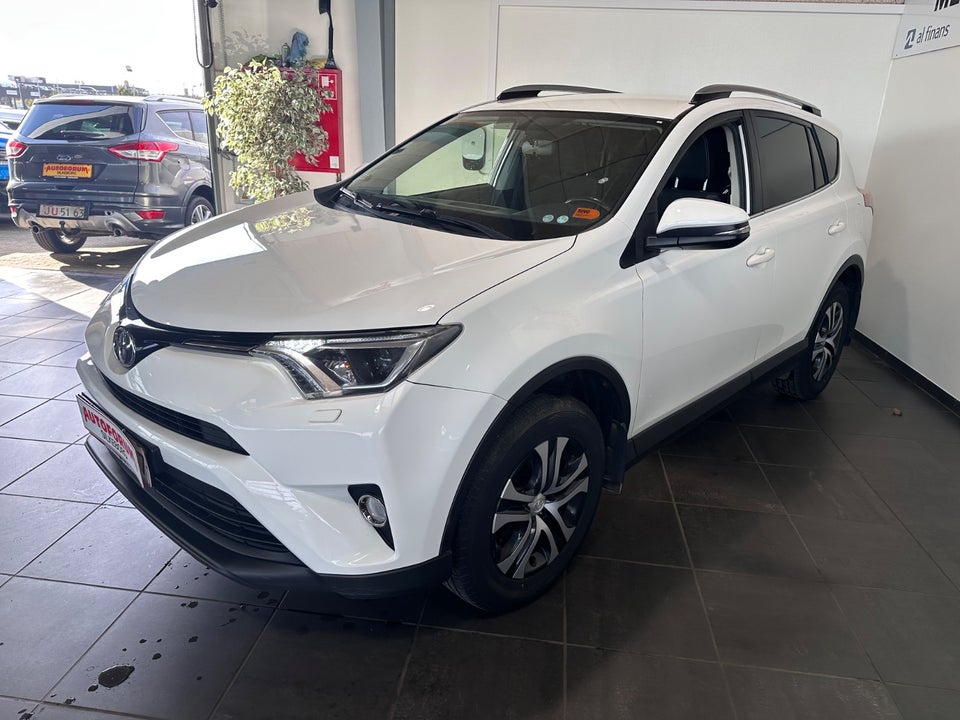 Toyota RAV4 2,0 D-4D T2 5d