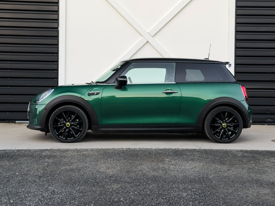 MINI Cooper SE Classic Trim 3d