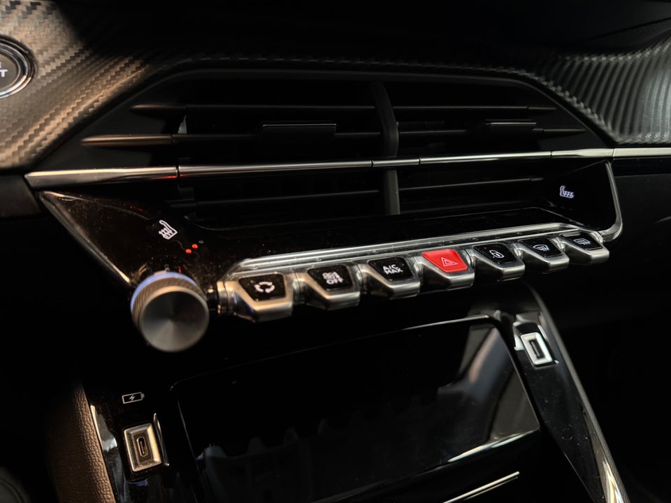 Peugeot 208 1,5 BlueHDi 100 Allure Sky 5d