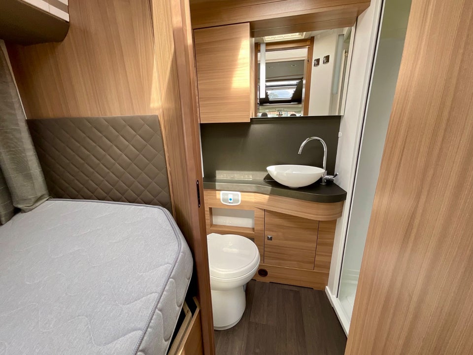 Fiat Adria 2,3 Coral Plus 670 SLT 3d