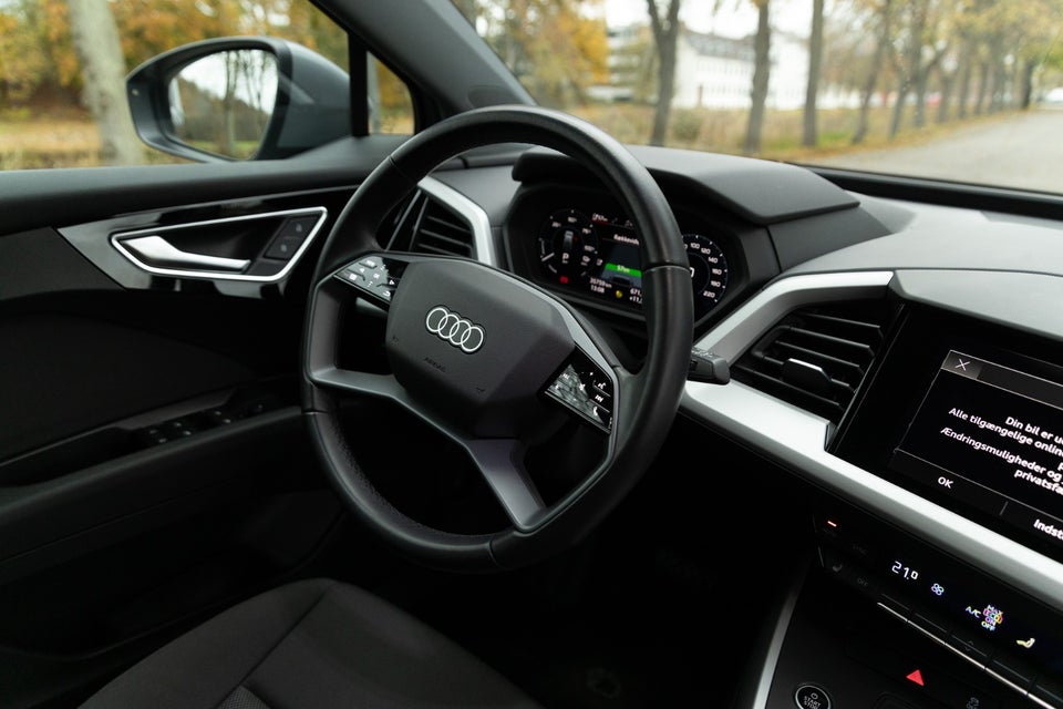 Audi Q4 e-tron 35 S-line 5d