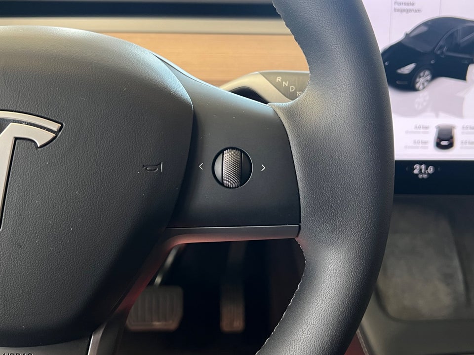Tesla Model Y RWD 5d