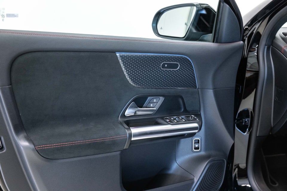 Mercedes EQA350 AMG Advance 4Matic 5d
