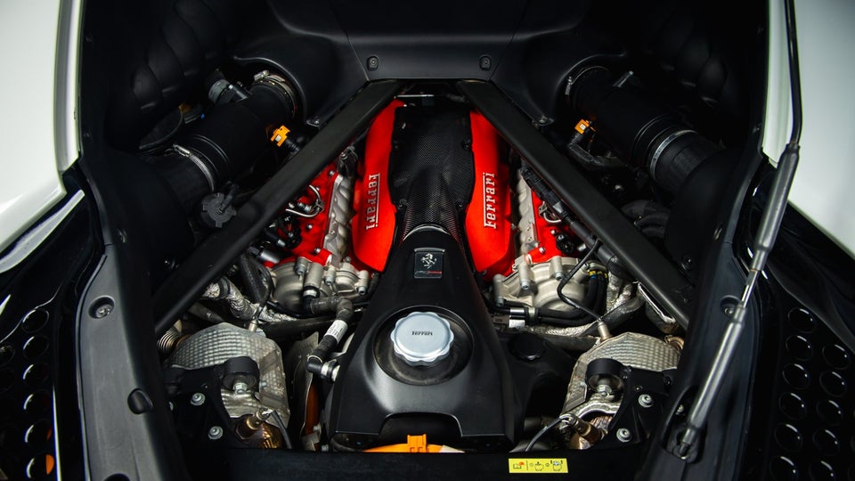 Ferrari SF90 Stradale 4,0 DCT 2d