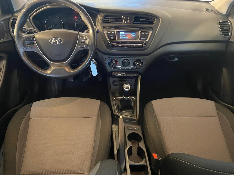 Hyundai i20 1,25 Trend 5d