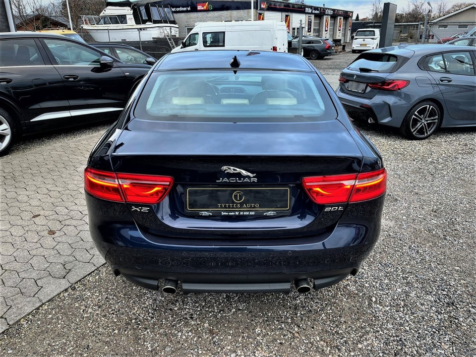 Jaguar XE 2,0 P200 Prestige aut. 4d