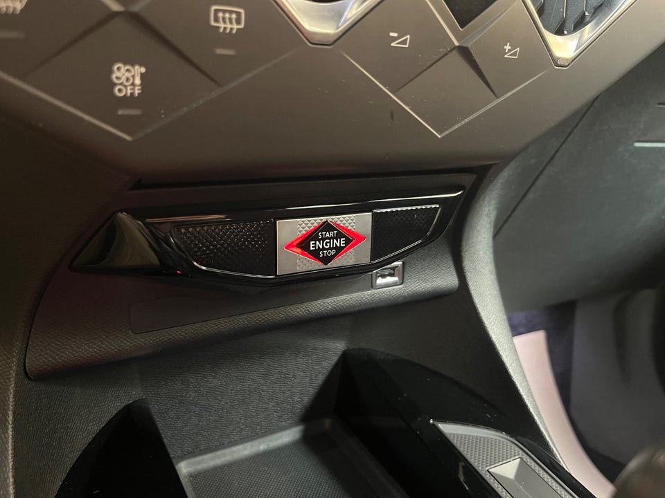 DS DS 3 CrossBack 1,2 PureTech 100 Performance Line 5d
