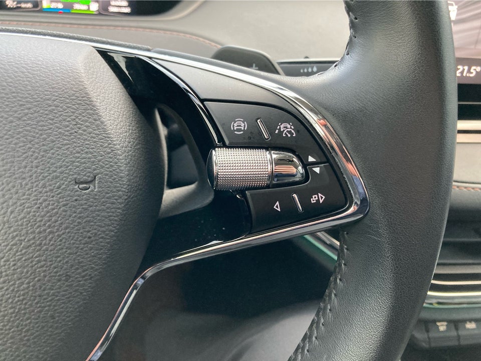 Skoda Enyaq 80 iV Suite 5d