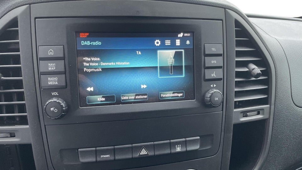 Mercedes eVito 129 Tourer PRO L Van