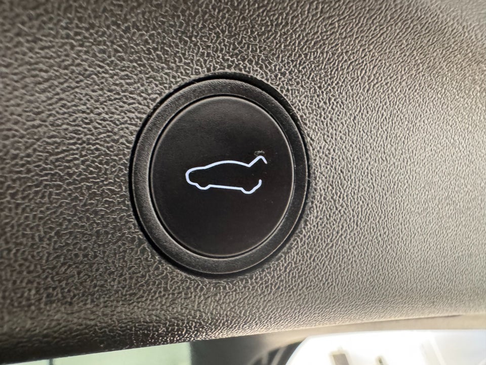 Tesla Model Y Long Range AWD 5d