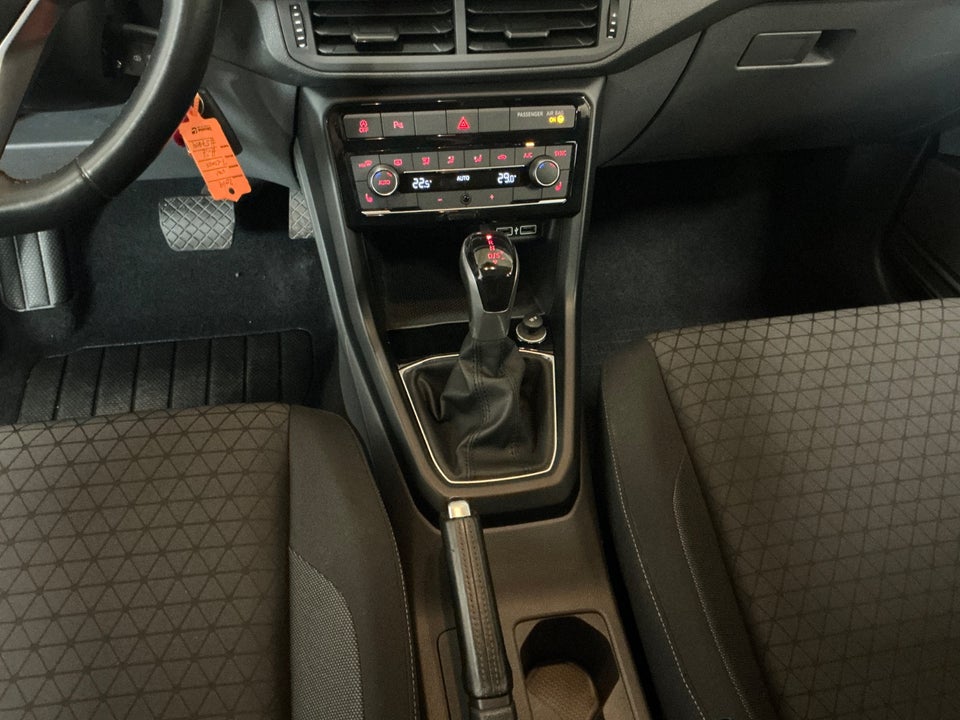 VW T-Cross 1,0 TSi 115 Life DSG 5d