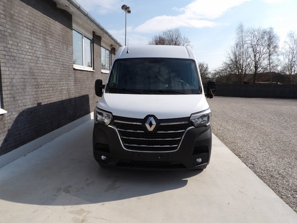 Renault Master IV T35 2,3 dCi 180 L3H3 Kassevogn