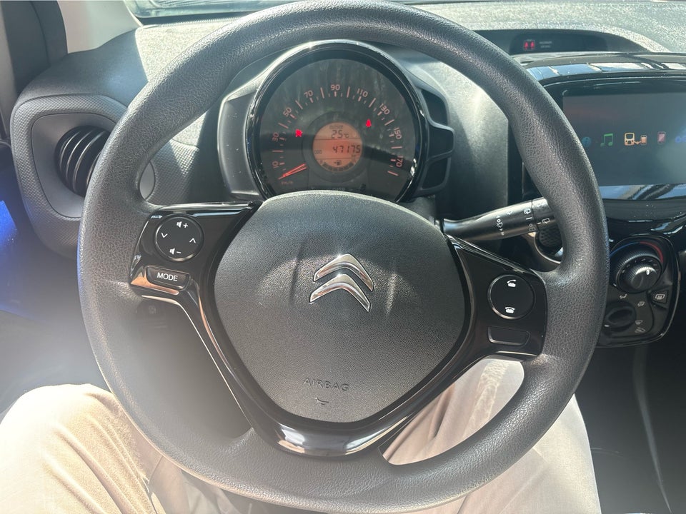 Citroën C1 1,0 VTi Shine 5d