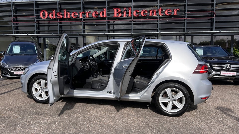 VW Golf VII 1,4 TSi 150 Highline BMT 5d