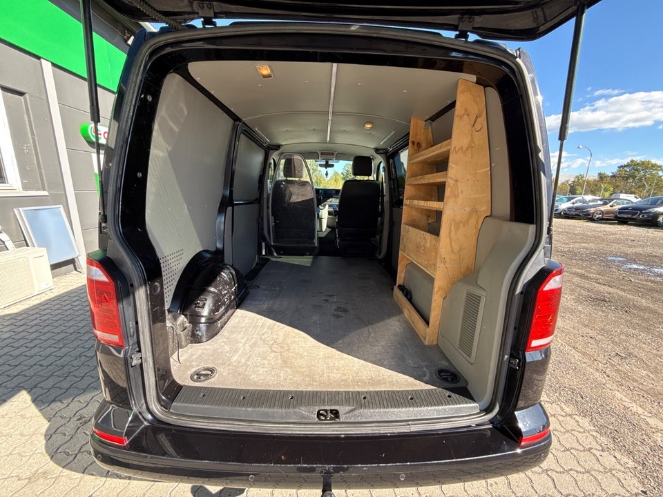 VW Transporter 2,0 TDi 150 Kassevogn DSG kort