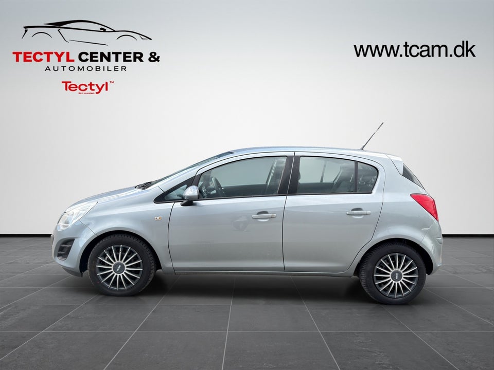 Opel Corsa 1,0 12V Enjoy 5d