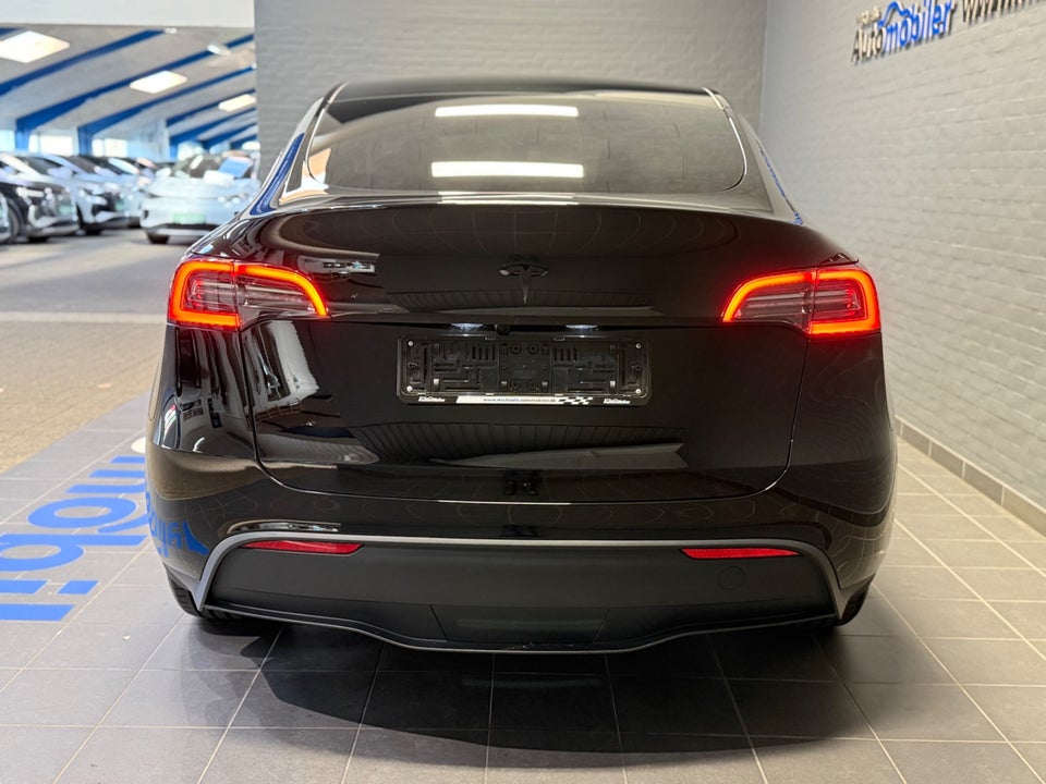 Tesla Model Y RWD 5d