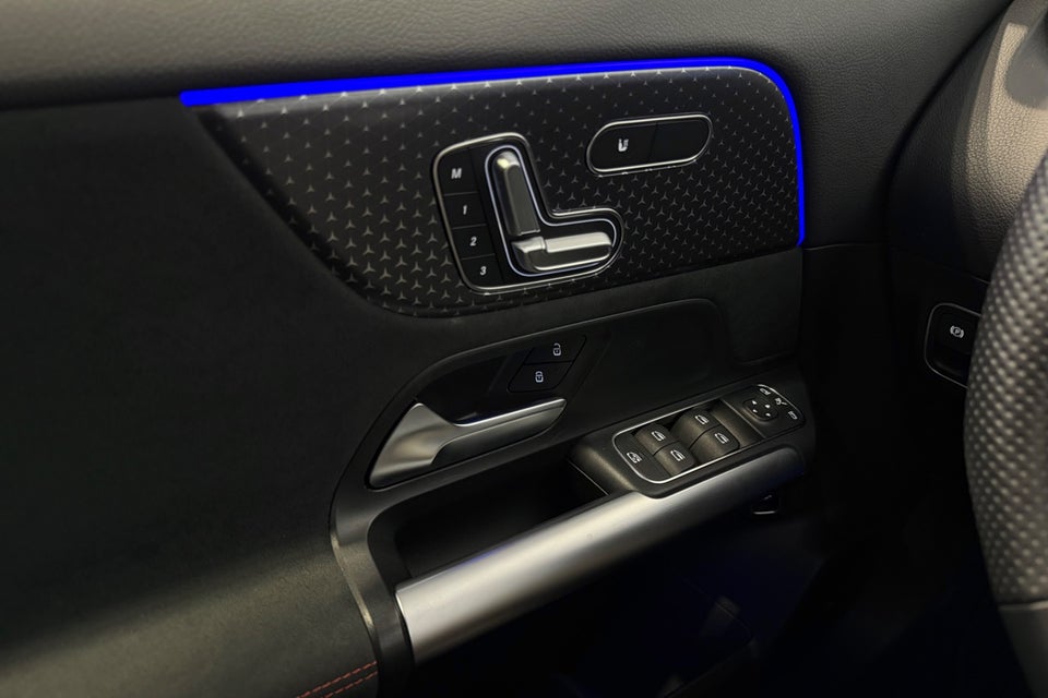 Mercedes EQA300 AMG Line 4Matic 5d