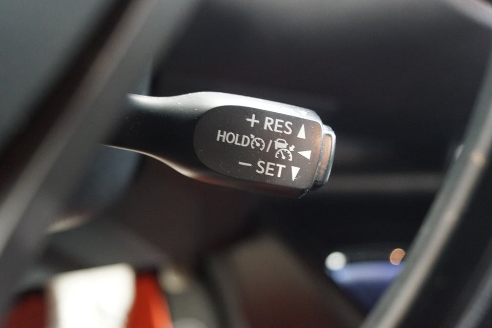 Toyota C-HR 1,8 Hybrid C-ULT CVT 5d