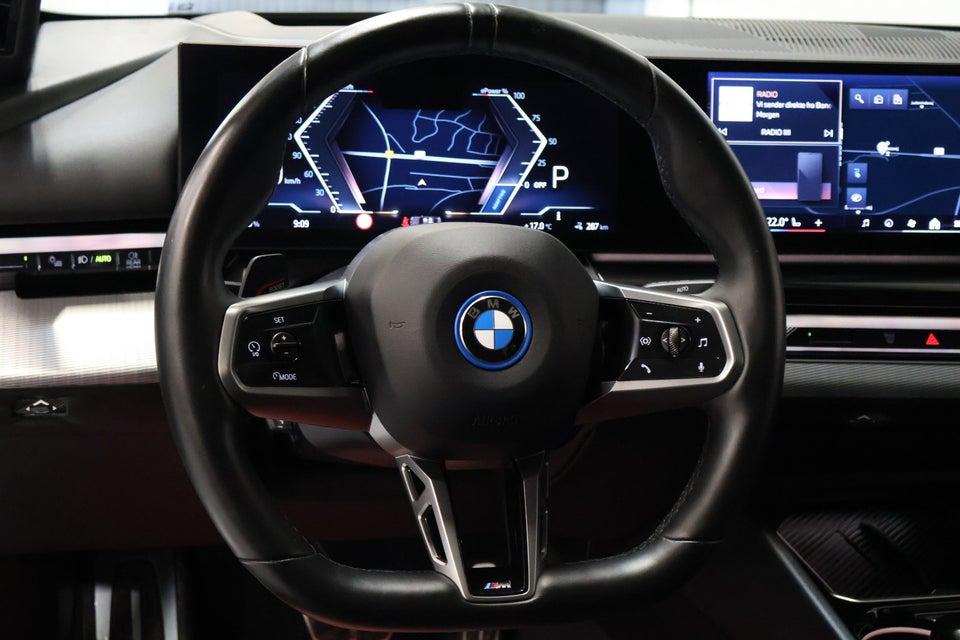BMW i5 eDrive40 Fully Charged M-Sport Pro 4d