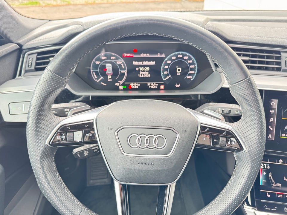 Audi e-tron 55 S-line quattro 5d