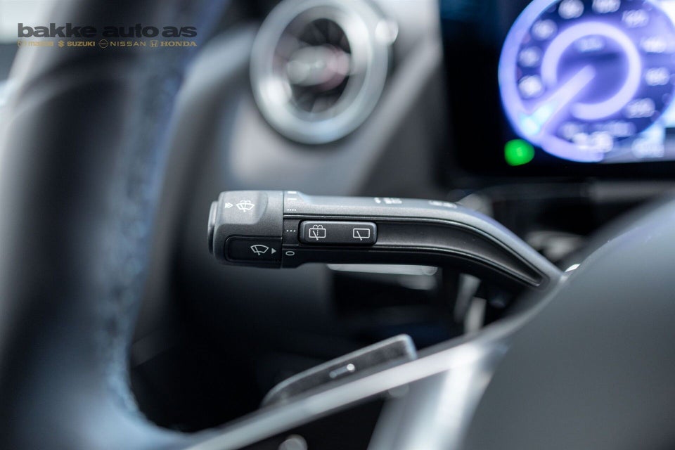 Mercedes EQA300 Progressive 4Matic 5d