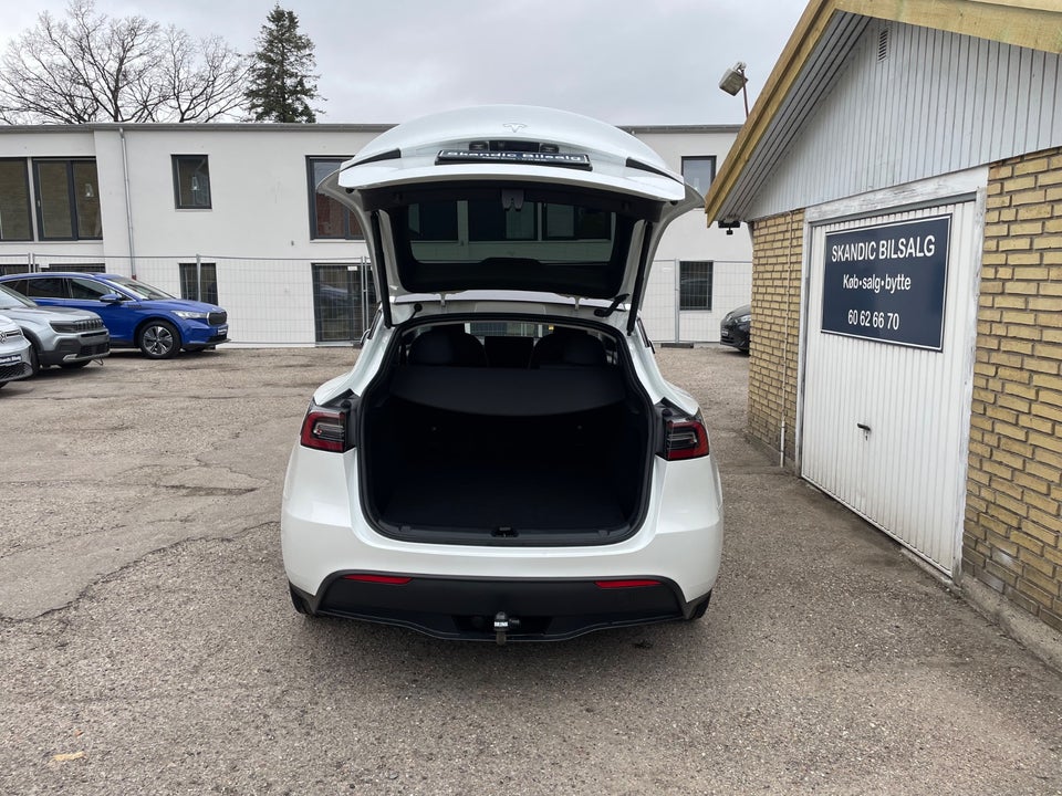 Tesla Model Y Long Range AWD 5d