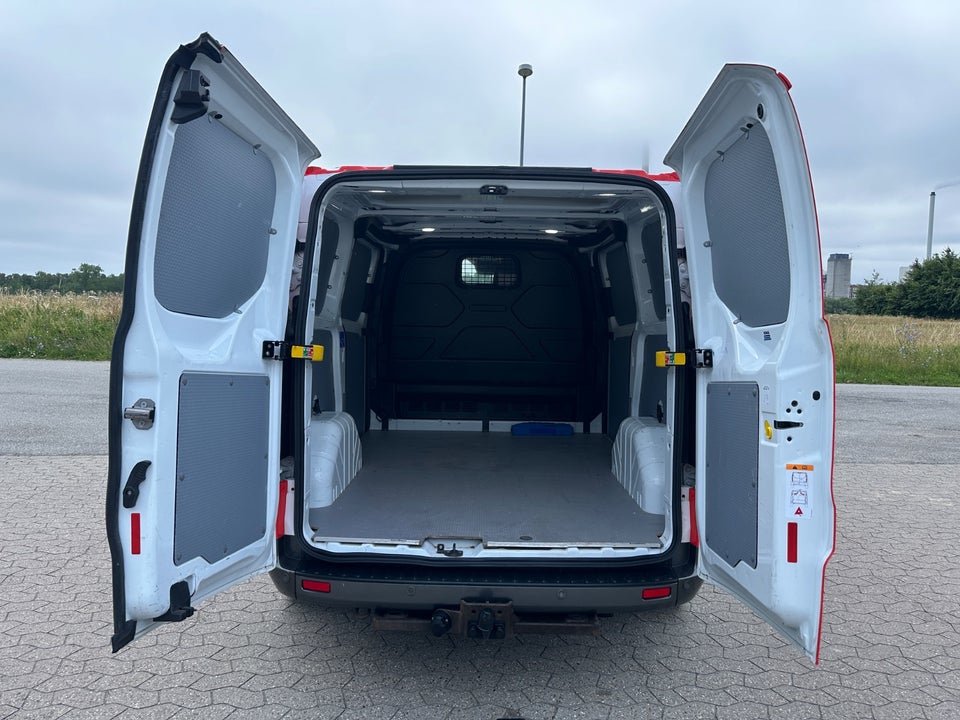 Ford Transit Custom 300 L1 2,0 TDCi 170 Active aut.