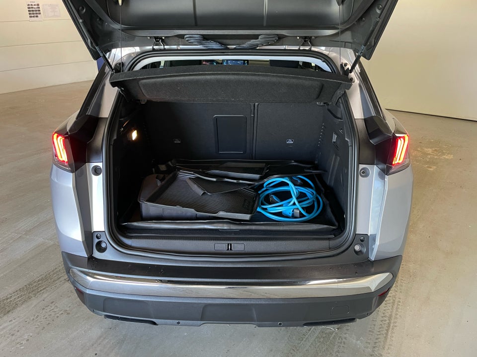 Peugeot 3008 1,6 Hybrid Allure Pack Limited EAT8 5d