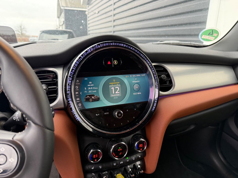 MINI Cooper SE Yours Trim 3d