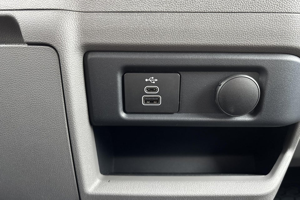 VW e-Transporter Comfort Kassevogn SWB